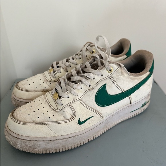NIKE Low Top AIR FORCE 07 LV8 40TH ANNIVERSARY White Green Sneakers Size 13 - Picture 1 of 16